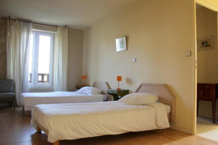 Hotel Restaurant Du Mee Le Mée-sur-Seine Room photo