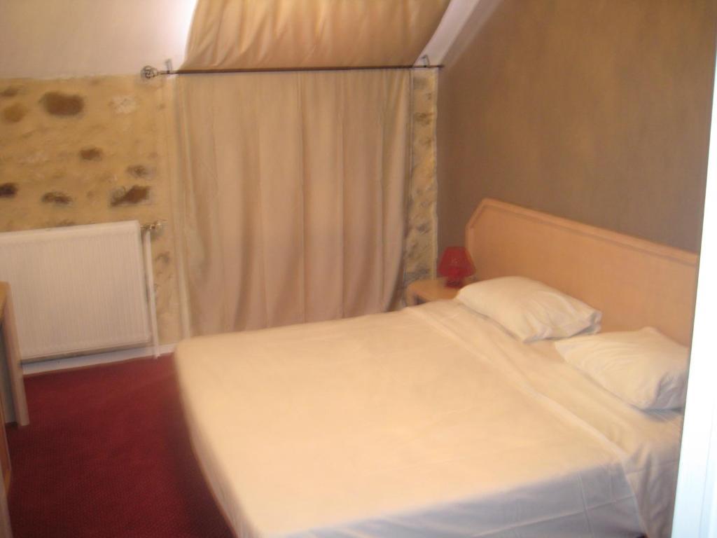 Hotel Restaurant Du Mee Le Mée-sur-Seine Room photo