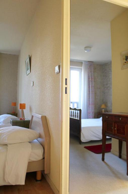 Hotel Restaurant Du Mee Le Mée-sur-Seine Room photo